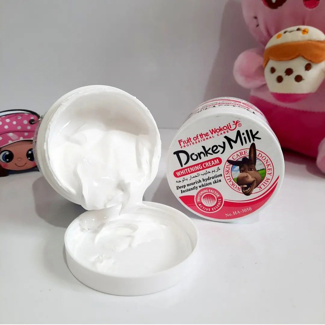 کرم روشن کننده شیر الاغ